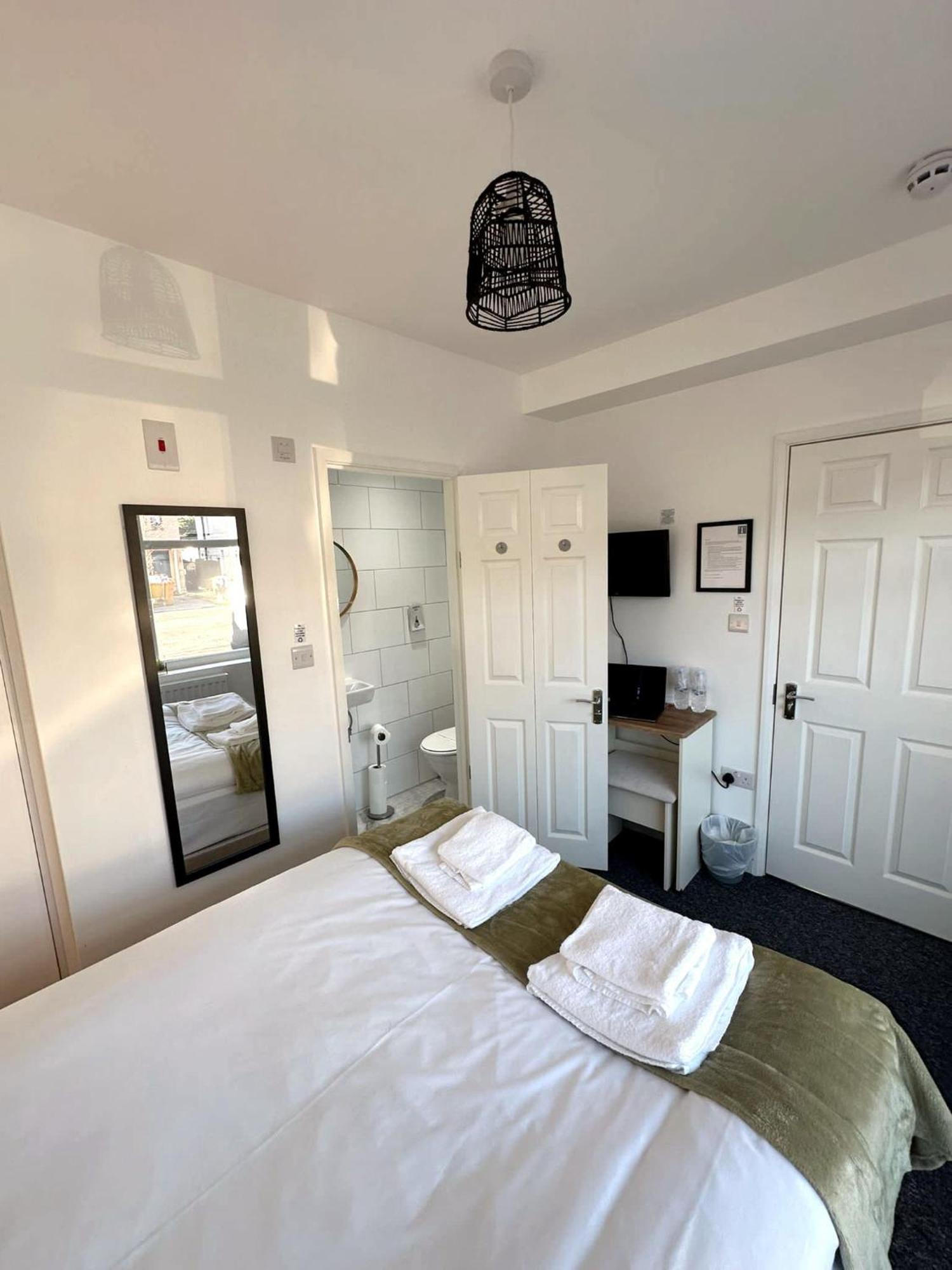 Newmarket Road Studios And Suites By Tas Accommodations Cambridge  Exteriér fotografie