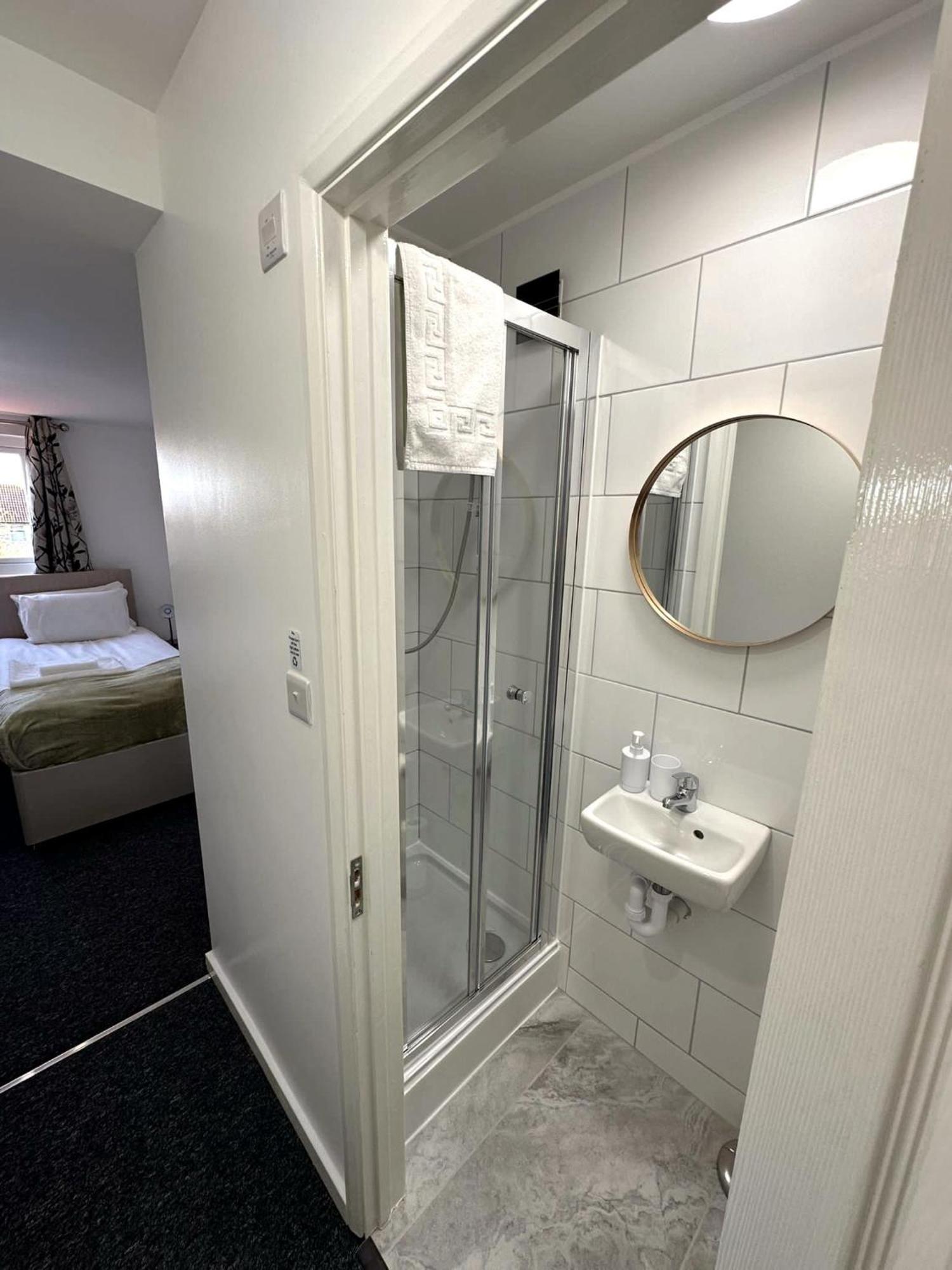 Newmarket Road Studios And Suites By Tas Accommodations Cambridge  Exteriér fotografie